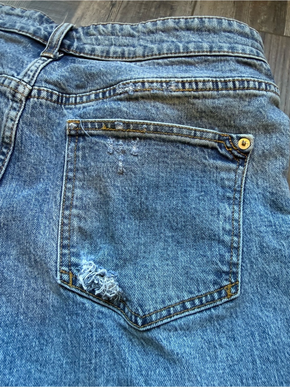 Pilcro The Borrowed Boyfriend Jeans - Picture 8 of 9